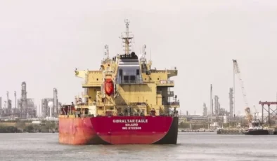 Aden Körfezi’nde yük gemisi vuran Husiler, ABD ve İngiltere’yi tehdit etti