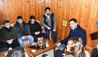 AK Parti İBB Adayı Murat Kurum Fatih’te Esnafı Ziyaret Etti