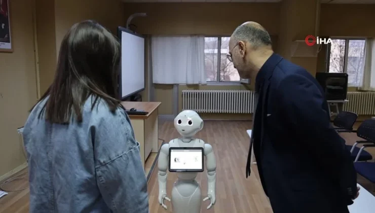 Otizmli çocuklar insansı robot ‘Pepper’ ile öğrenecek