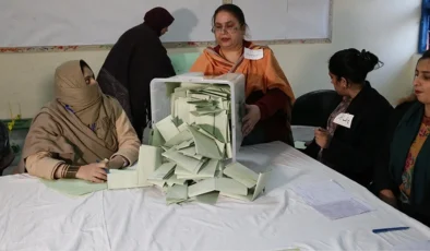 Pakistan seçimlerinde son durum! Oy verme işlemi saat 17.00’da bitti