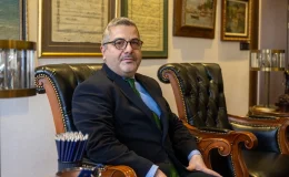 Şair Sezai Karakoç’un ‘Mona Roza’ şiiri Mülkiye dergisinde muhafaza ediliyor