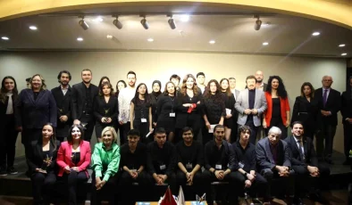 İstanbul Esenyurt Üniversitesi 1. İletişim Ödülleri Sahiplerini Buldu