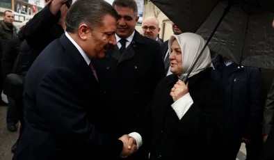 Sağlık Bakanı Fahrettin Koca: Uzman hekim sayısı 2 katına çıkacak