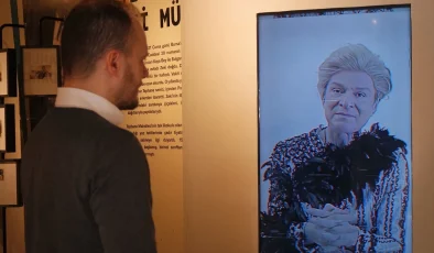 Zeki Müren’in Bursa Kent Müzesi’nde Özel Sergisi Açıldı
