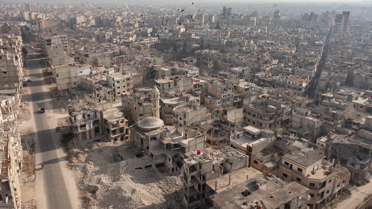 Fransa duyurdu: AB’nin bazı Suriye yaptırımları kaldırılacak