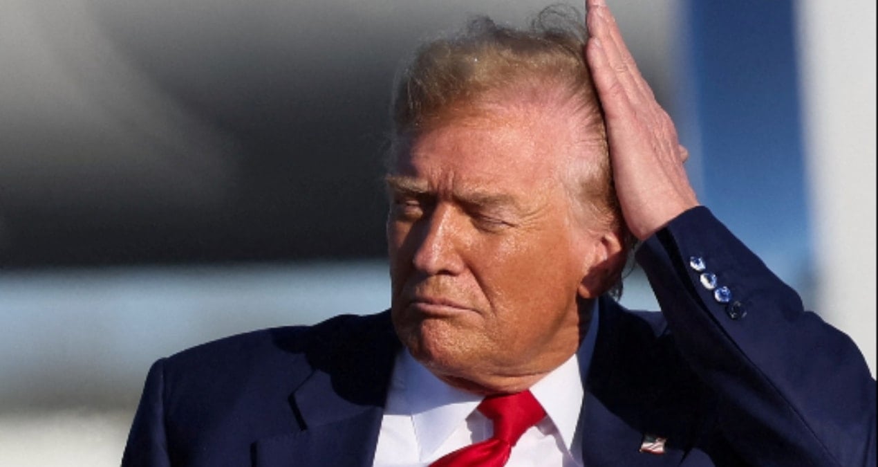 Trump, ‘güzel saçlarına bakabilmek için’ kararname imzaladı